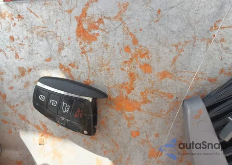 2015 Hyundai Santa Fe Sport 2.0L Turbo z USA, uszkodzony, nr VIN 5XYZUDLA8FG300119